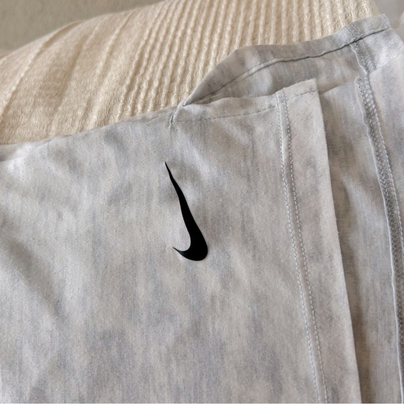 Nike dri-fit tank - Picture 3 of 3